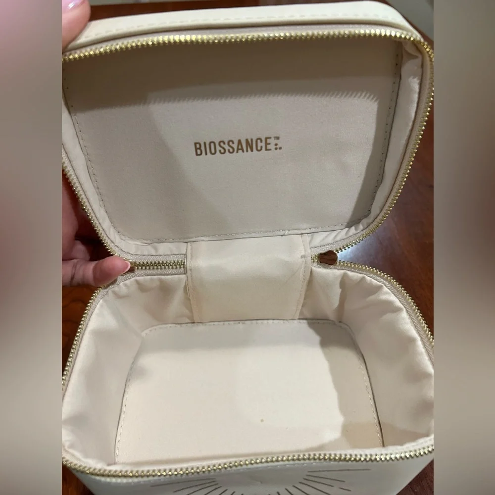 Biossance Beige White Jewelry Travel Mini Cube Storage Box